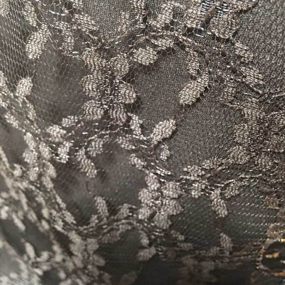 Karen Miller New York-Beaded Mother’s gown size 12 - Picture 11 of 14